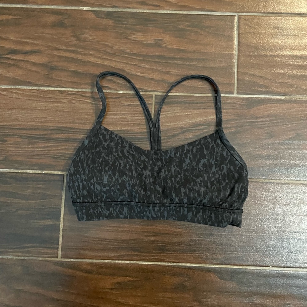 Lululemon Flow Y Nulu Bra - Leopard Camo Deep Coal - size 6